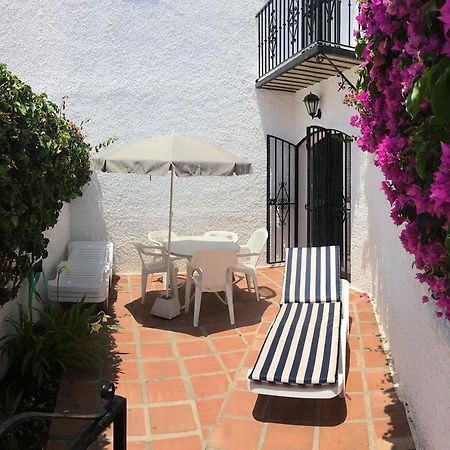 Pinos 20 Menyber Villa Nerja Luaran gambar